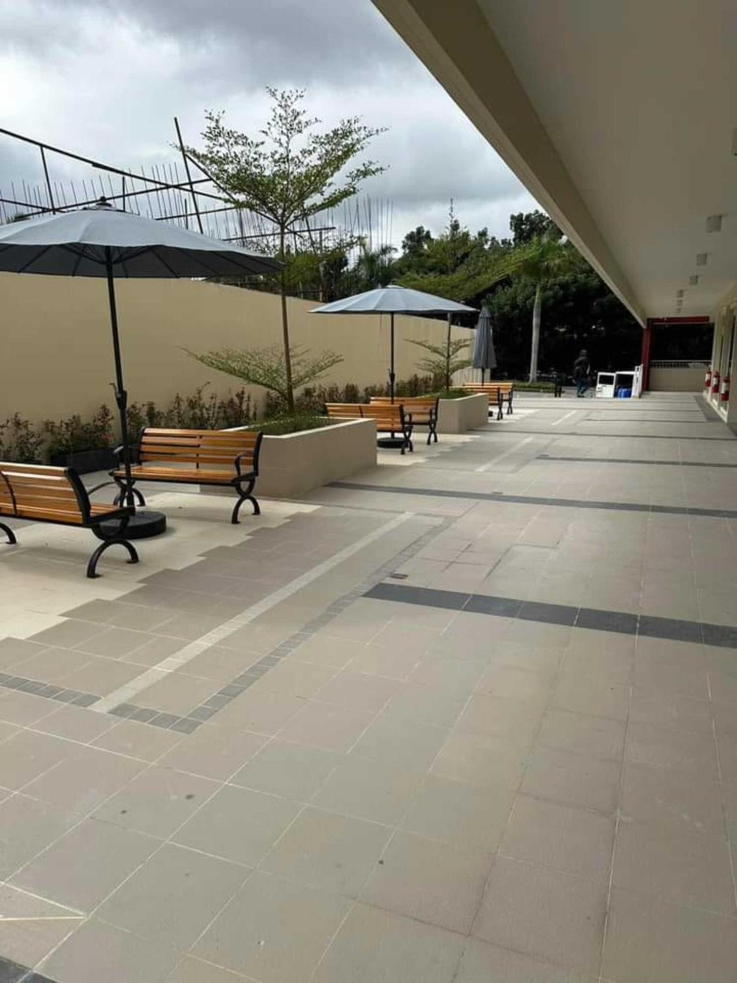 Fullerton Suites Puting Kahoy Exterior photo