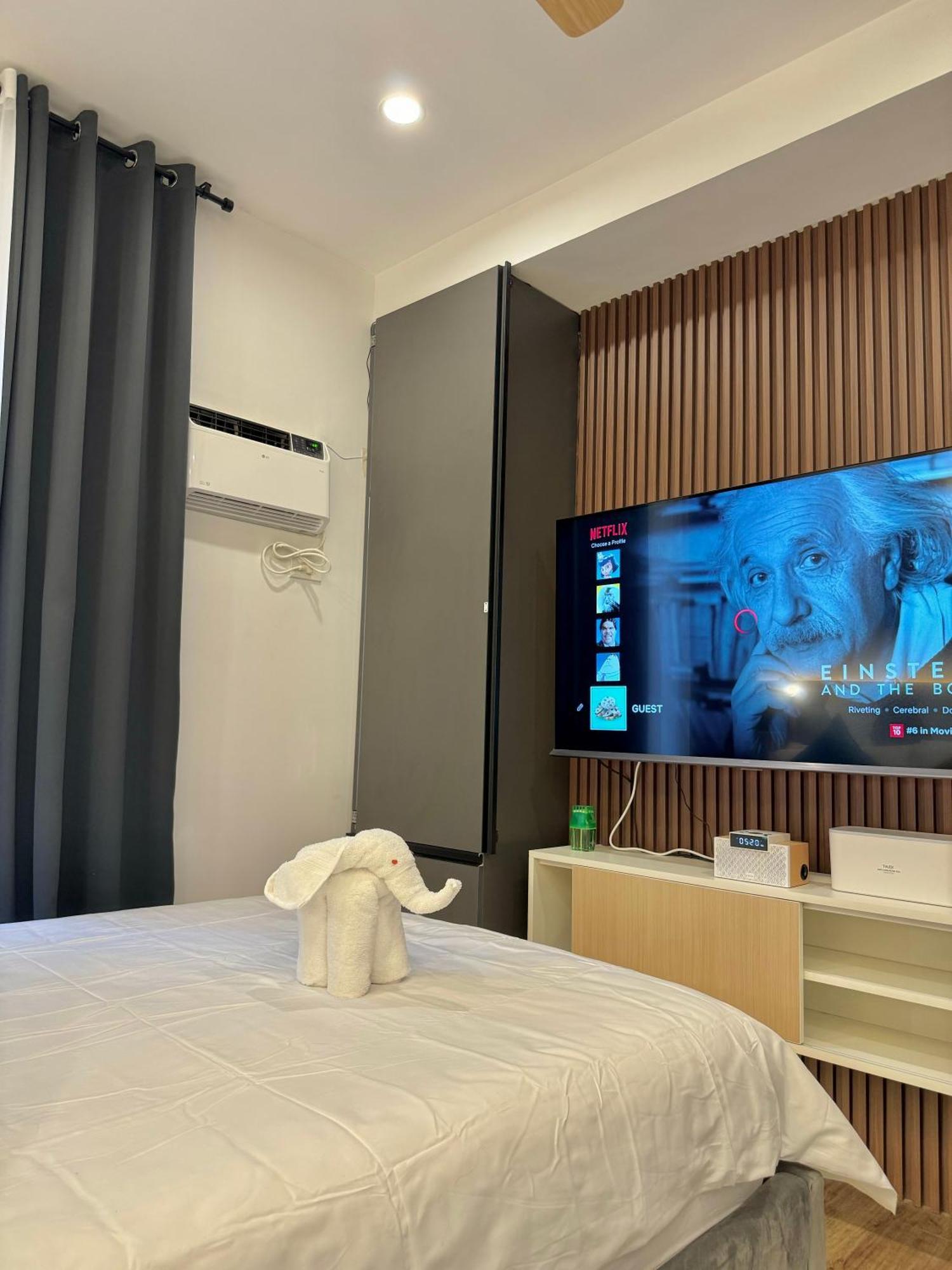Fullerton Suites Puting Kahoy Exterior photo